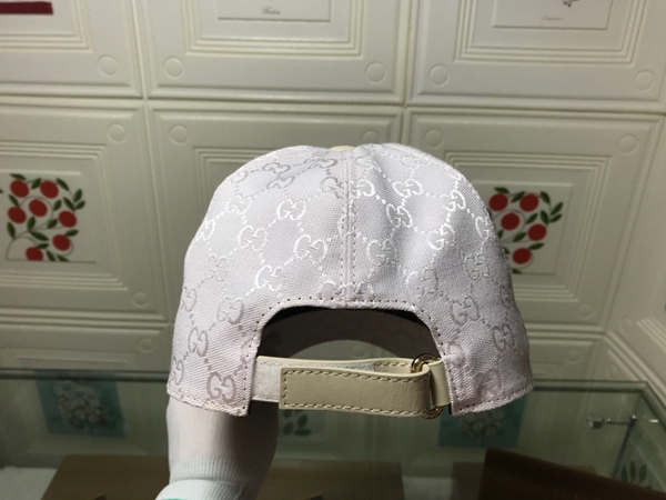 ブランド帽子側面デザイン